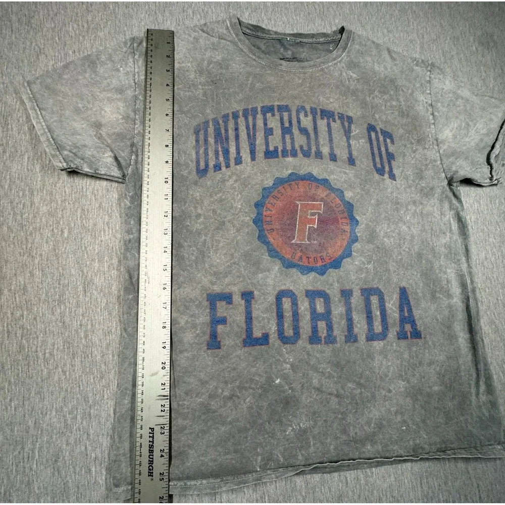 University of Florida Gators Acid Wash Graphic Tee – Vintage Style – Size L - Picture 5 of 6